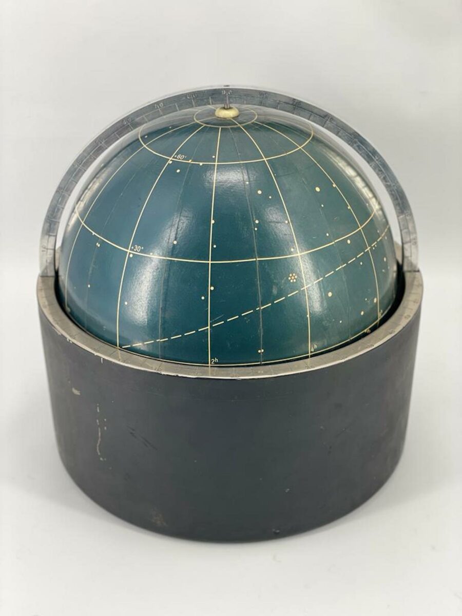 Globe Céleste Circa 1960 Allemagne de l'Est Aluminium et Carton