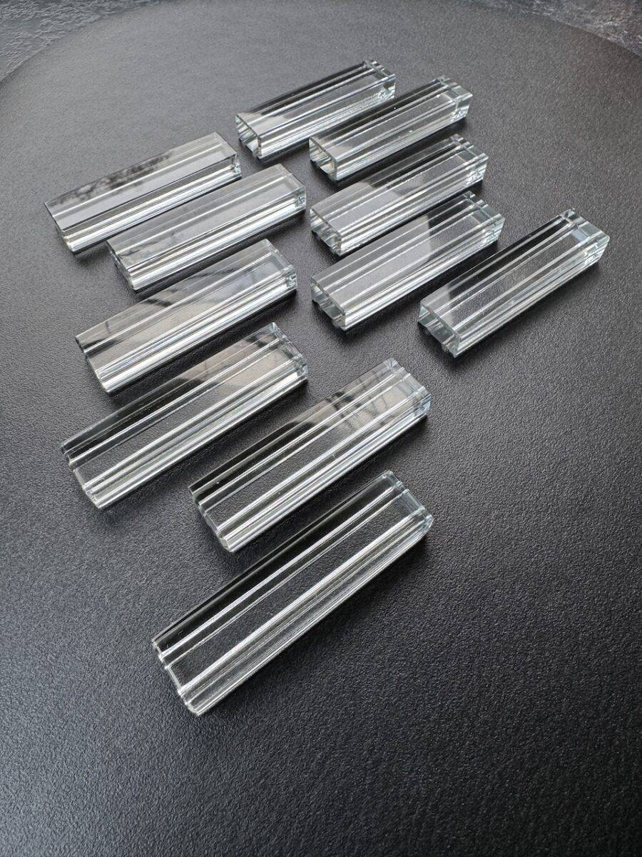 11 Porte-Couteaux 'lignes' Art Deco en Cristal rectangulaires