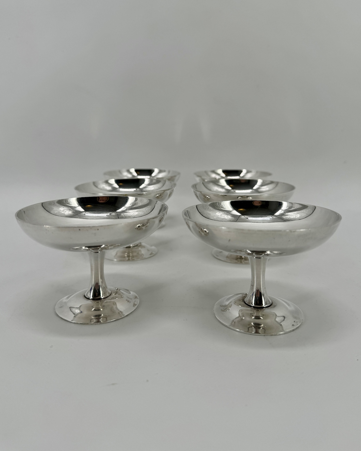 coupes à glace métal argenté sur pied 1930