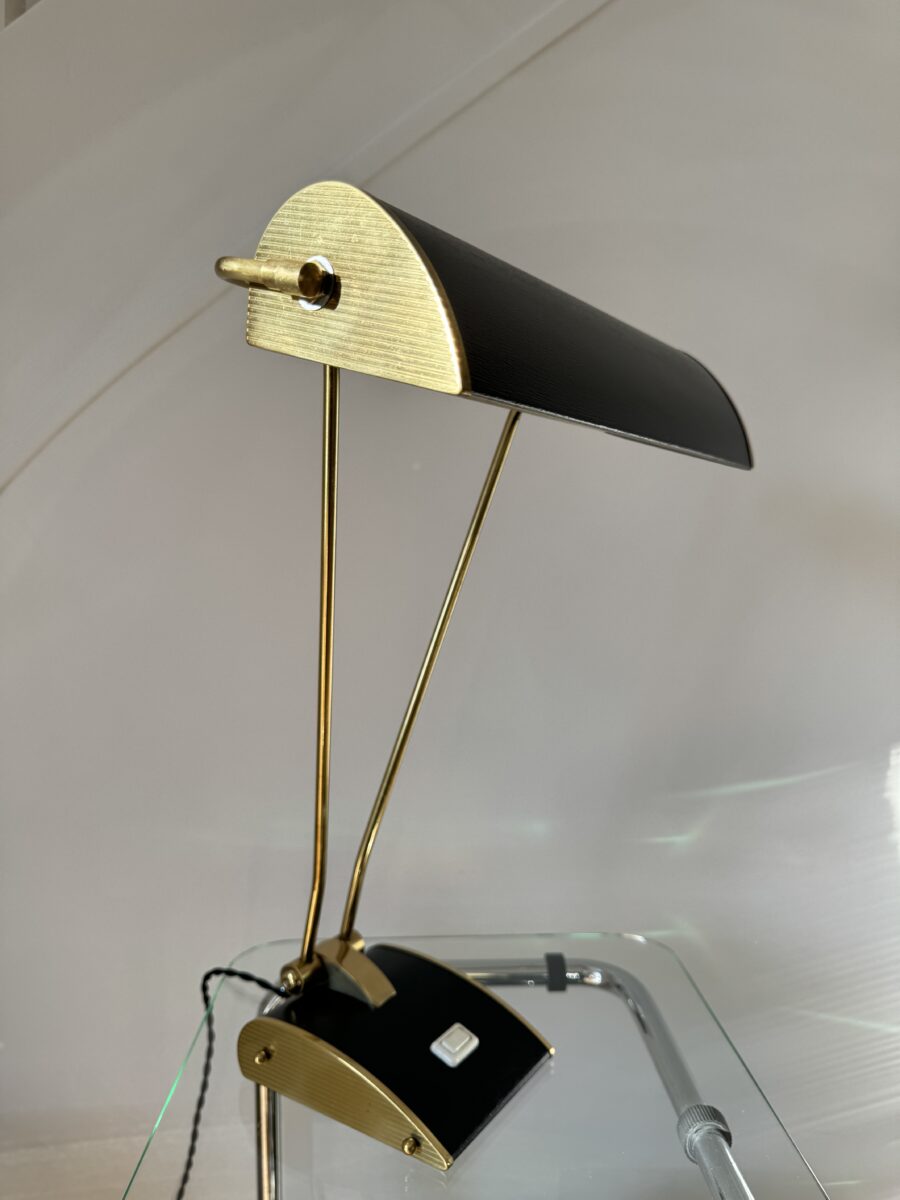 Lampe de table circa 1950 de JUMO Modèle Noir et Laiton