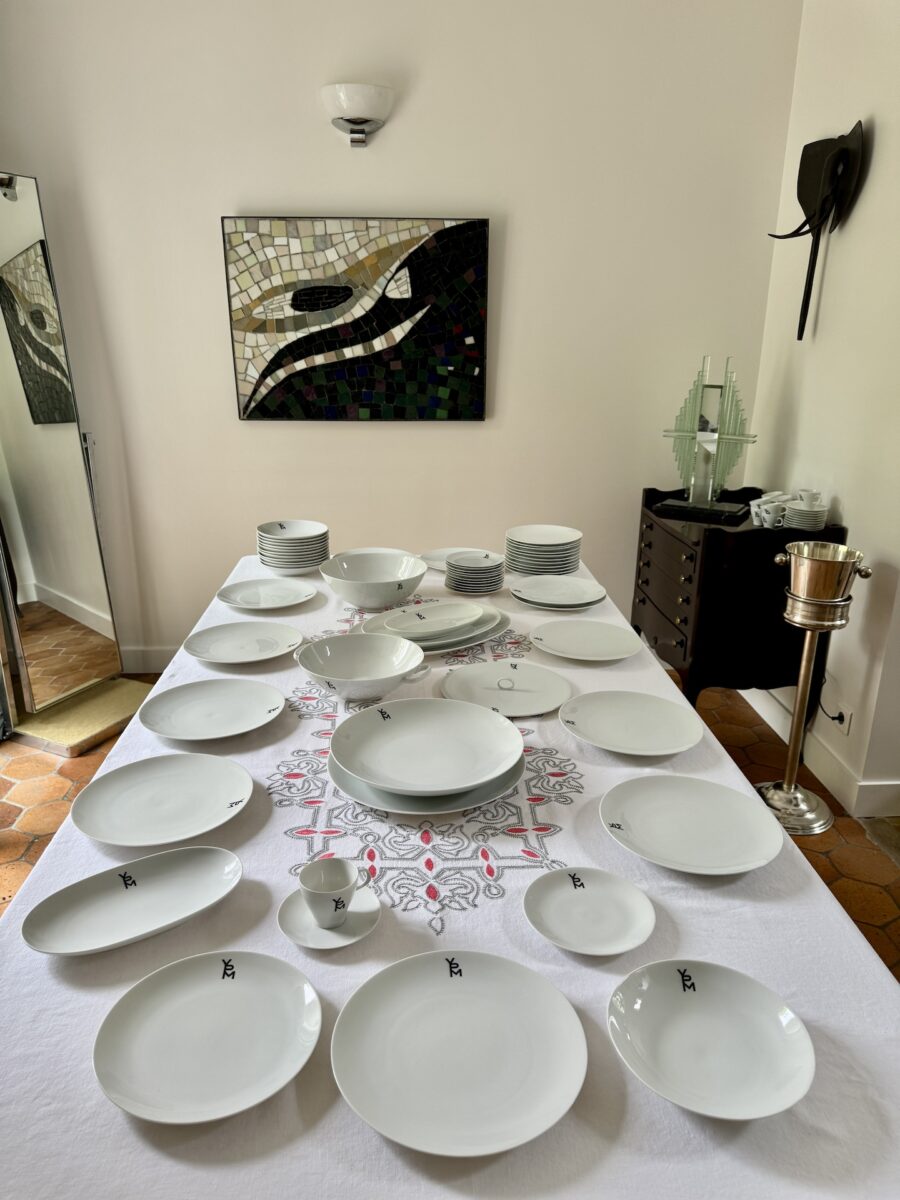 Service de Table de Jean Luce Paris 8 Personnes Porcelaine Blanche Circa 1950