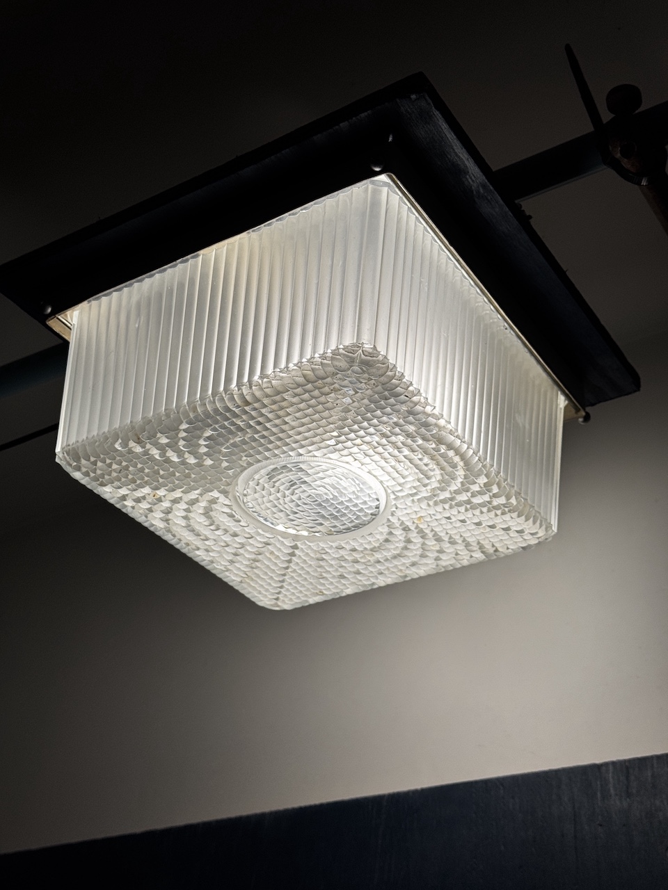 Holophane france sqaure ceiling light